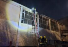 Vatrogasci gasili do pola dva ujutru: Izgorela fiskulturna sala OŠ “Feješ Klara”