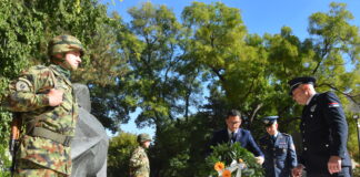 Pre 82 godine: Sloboda stigla u Kikindu, venci na spomenik žrtvama fašizma